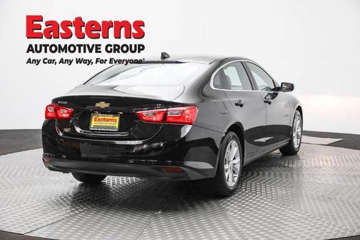 Mosaic Black Metallic 2024 Chevrolet Malibu LT