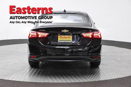 Mosaic Black Metallic 2024 Chevrolet Malibu 2LT