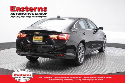 Mosaic Black Metallic 2024 Chevrolet Malibu 2LT