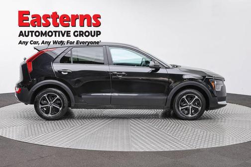 Aurora Black Pearl 2025 Kia Niro LX