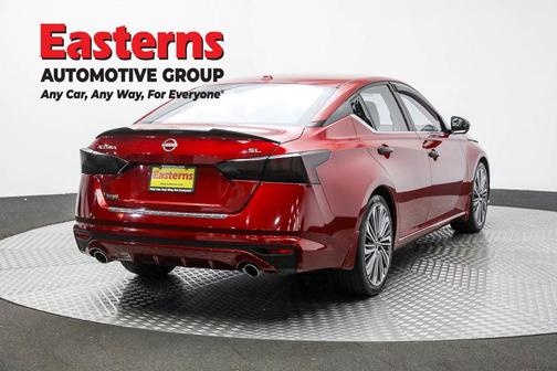 Scarlet Ember 2023 Nissan Altima 2.5 SL