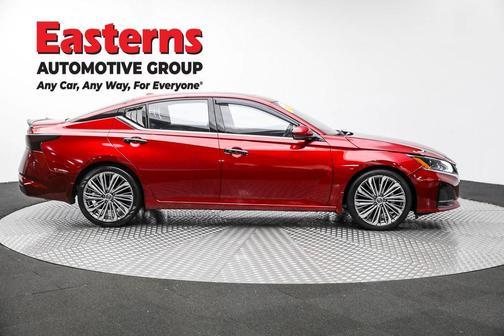 Scarlet Ember 2023 Nissan Altima 2.5 SL