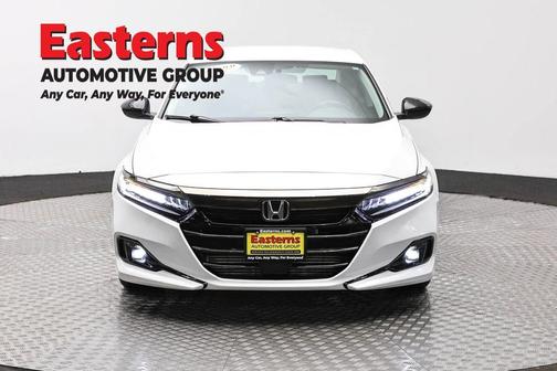 White 2022 Honda Accord Sport SE