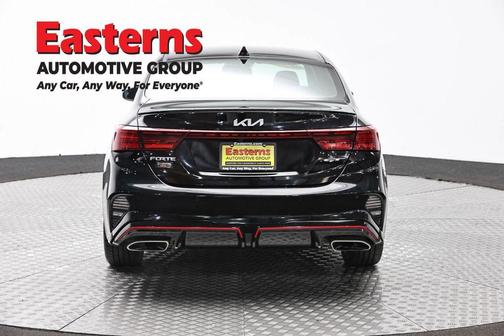 Aurora Black Pearl 2023 Kia Forte GT