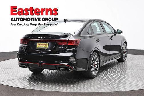 Aurora Black Pearl 2023 Kia Forte GT
