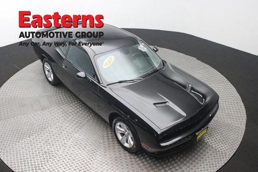 Pitch Black Clearcoat 2023 Dodge Challenger SXT