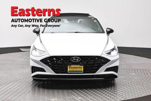 Quartz White 2022 Hyundai SONATA SEL Plus