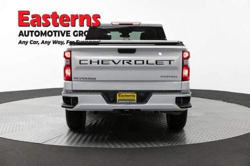 Summit White 2023 Chevrolet Silverado 1500 Custom