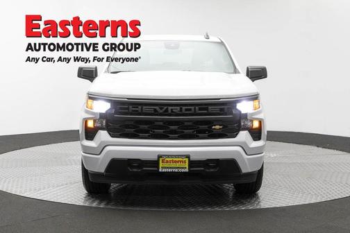 Summit White 2023 Chevrolet Silverado 1500 Custom