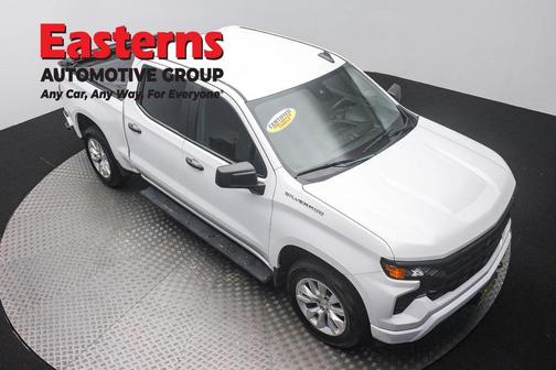 Summit White 2023 Chevrolet Silverado 1500 Custom