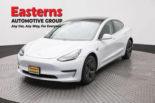 White 2018 Tesla Model 3 Long Range