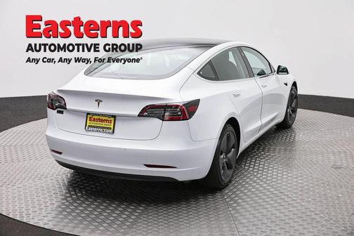 White 2018 Tesla Model 3 Long Range