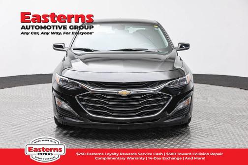 Mosaic Black Metallic 2024 Chevrolet Malibu 2LT