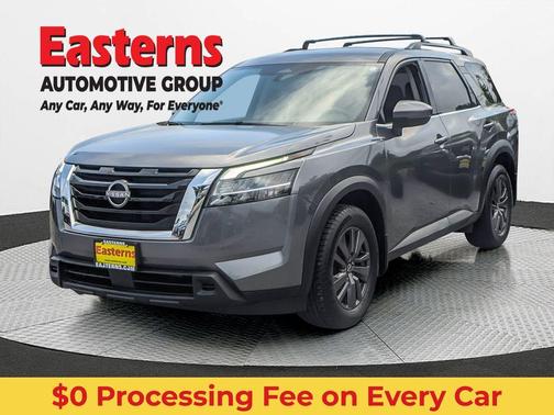 Gun Metallic 2022 Nissan Pathfinder SV