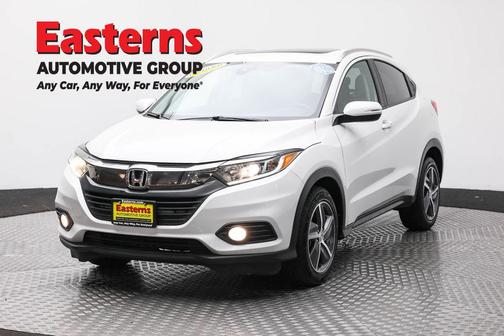 White 2021 Honda HR-V EX