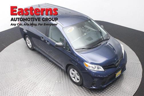 Pearl 2020 Toyota Sienna L