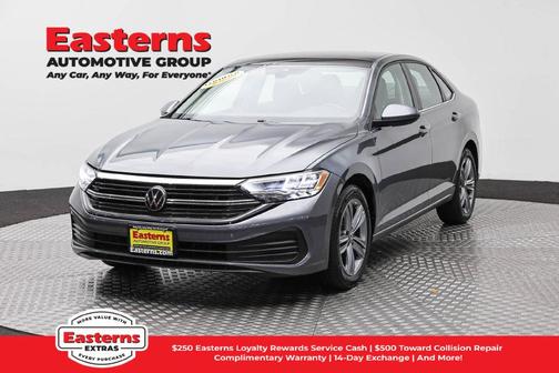 Platinum Gray Metallic 2024 Volkswagen Jetta 1.5T SE