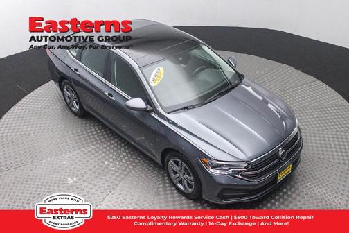 Platinum Gray Metallic 2024 Volkswagen Jetta 1.5T SE