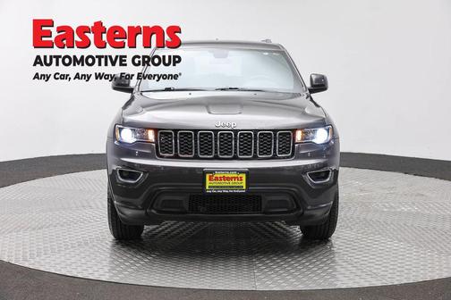 Granite Crystal Clearcoat Metallic 2020 Jeep Grand Cherokee Laredo E