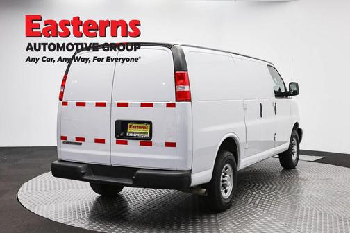 Summit White 2021 Chevrolet Express 2500 Work Van