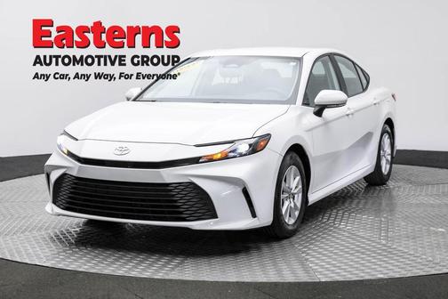 Ice 2025 Toyota Camry LE