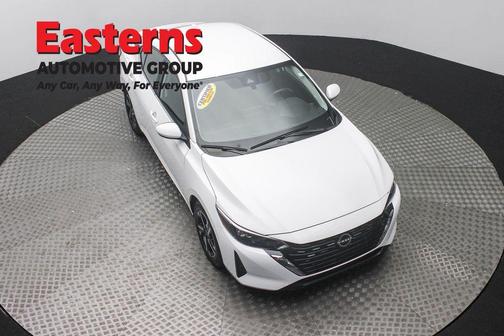 Cloud White 2024 Nissan Sentra SV