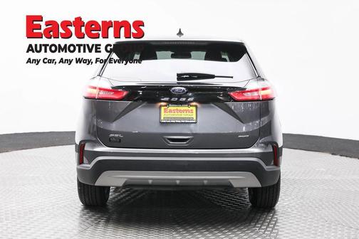 Gray Metallic 2024 Ford Edge SEL