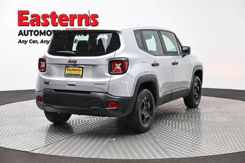 Glacier Metallic 2021 Jeep Renegade Sport