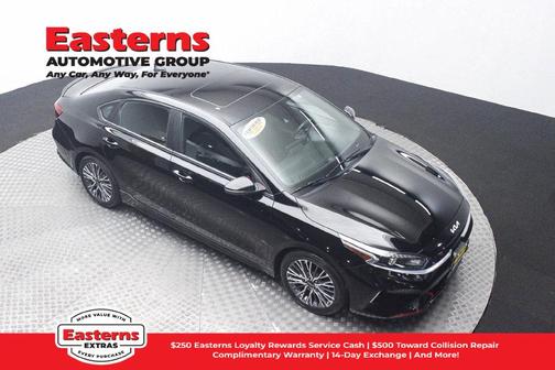 Aurora Black Pearl 2023 Kia Forte GT-Line
