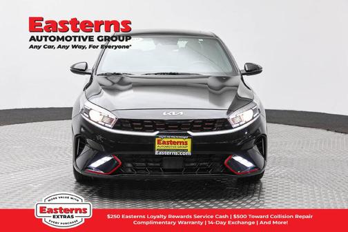 Aurora Black Pearl 2023 Kia Forte GT-Line