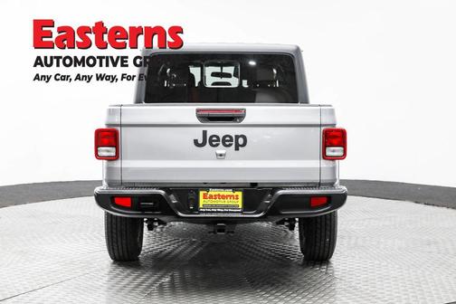 2023 Jeep Gladiator Sport