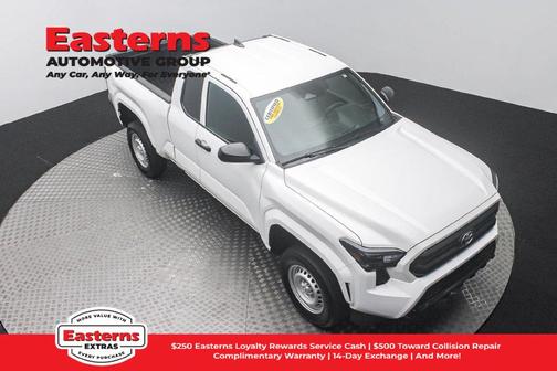 Ice 2025 Toyota Tacoma SR