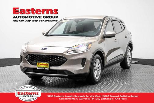 Desert Gold Metallic 2020 Ford Escape SE