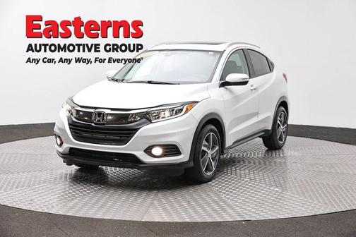 White 2022 Honda HR-V EX