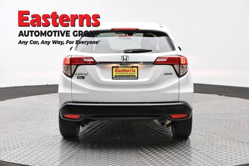 White 2022 Honda HR-V EX