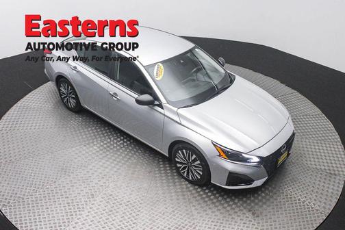 Brilliant Silver Metallic 2024 Nissan Altima 2.5 SV