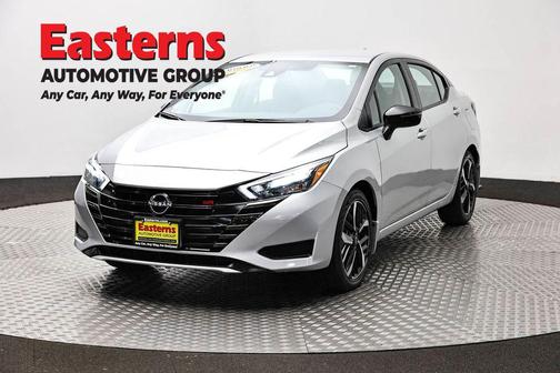 Brilliant Silver Metallic 2024 Nissan Versa 1.6 SR