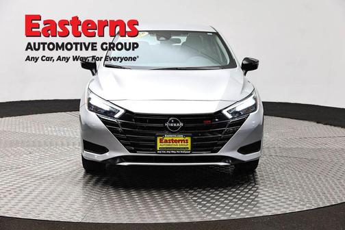 Brilliant Silver Metallic 2024 Nissan Versa 1.6 SR