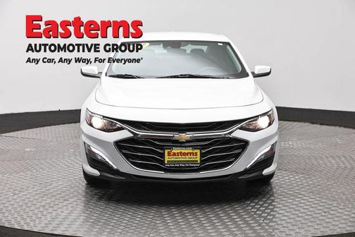 Summit White 2024 Chevrolet Malibu LT