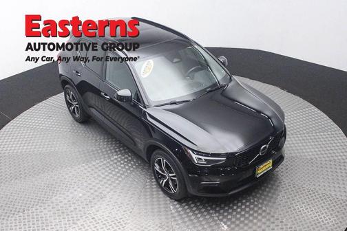 Black 2024 Volvo XC40 B5 Core