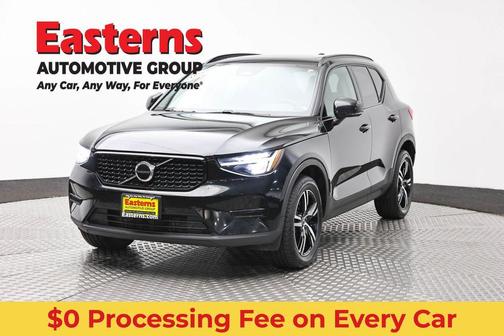 Black 2024 Volvo XC40 B5 Core