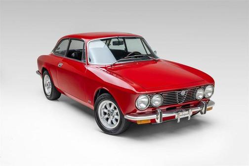 1974 Alfa Romeo GTV 