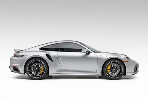2021 Porsche 911 Turbo S