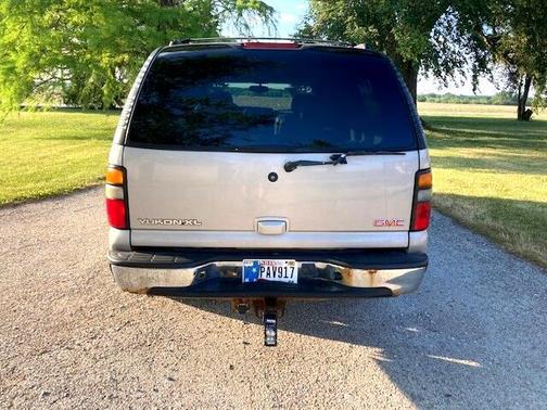 2004 GMC Yukon XL 1500 SLT