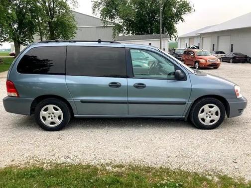 2004 Ford Freestar SE