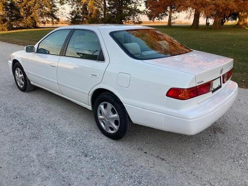 2001 Toyota Camry XLE