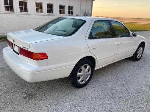2001 Toyota Camry XLE