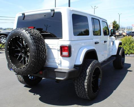 Bright White 2021 Jeep Wrangler Unlimited Sahara