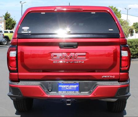 2023 GMC Canyon AT4