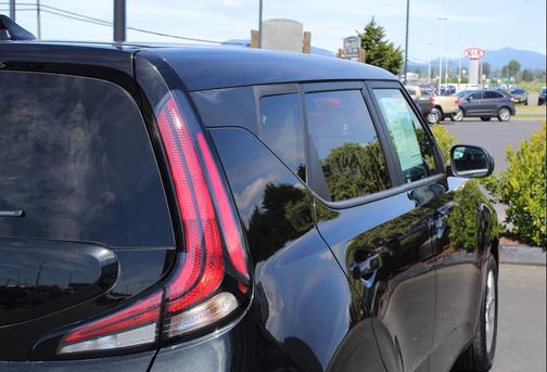Fusion Black 2023 Kia Soul S